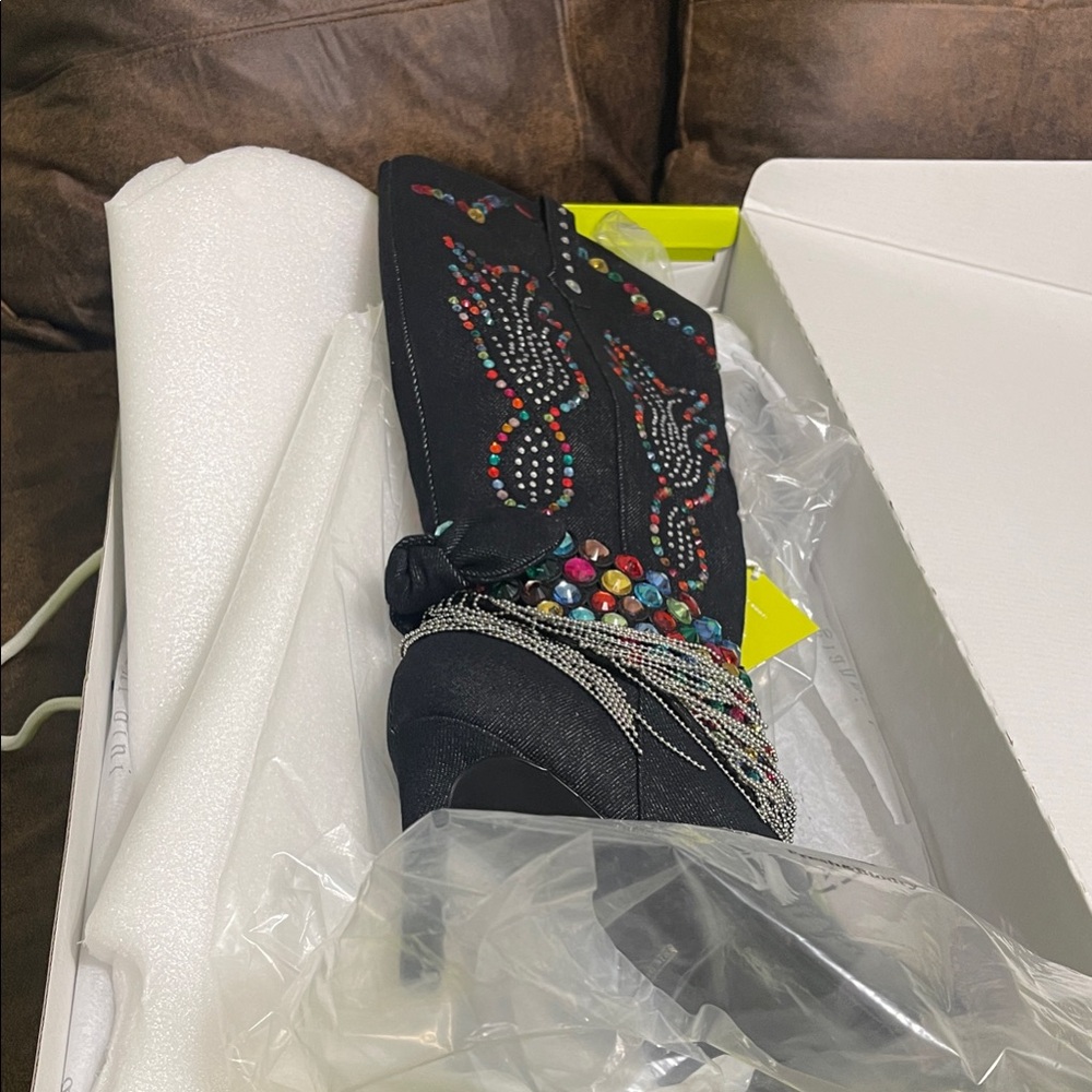 Gianni Bini Black Boots with Multicolor Embroidery
